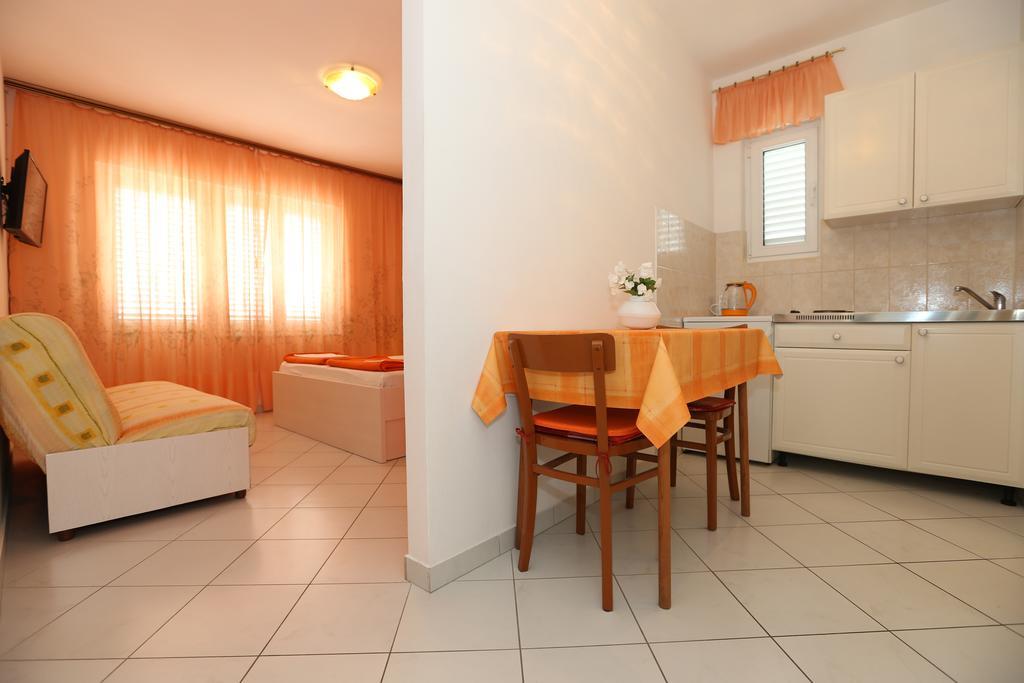 Apartments Ljubica Baška Eksteriør bilde