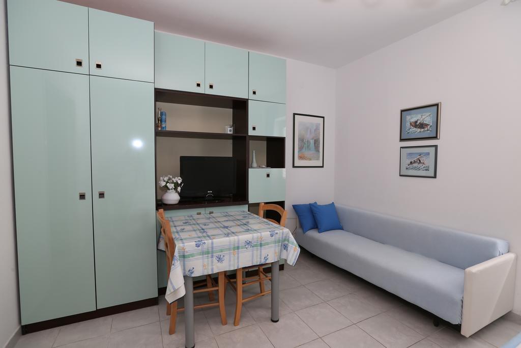 Apartments Ljubica Baška Eksteriør bilde