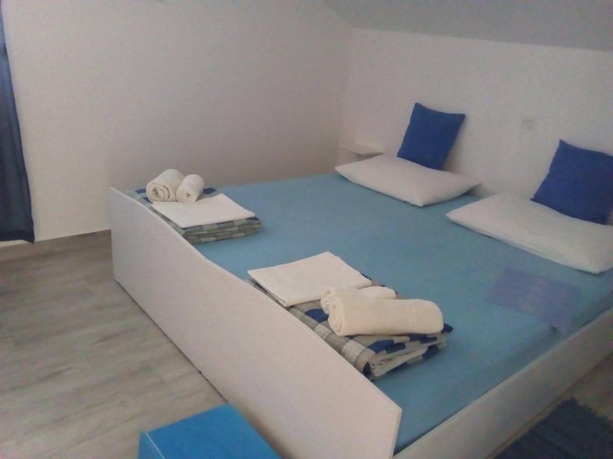 Apartments Ljubica Baška Eksteriør bilde
